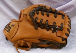 10.5, tan wiht brown laces, Modified Trap-eze web